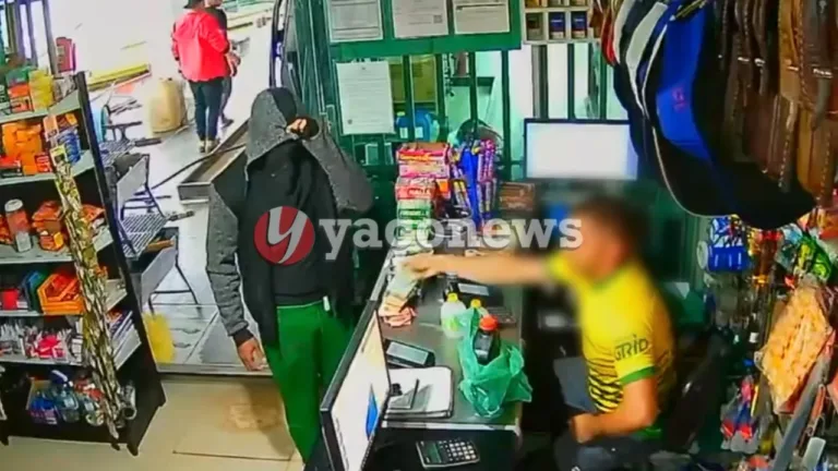 Suspeitos são detidos pela população em Tarauacá após tentativa de roubo a flutuante.