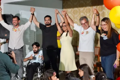 Kamila Araújo reúne centenas em Cruzeiro do Sul durante lançamento de candidatura