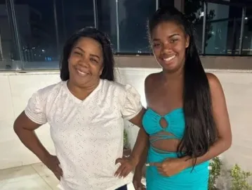 Raquel Brito e mãe dispensam avião e encaram 12 horas de ônibus para ver luta de Davi