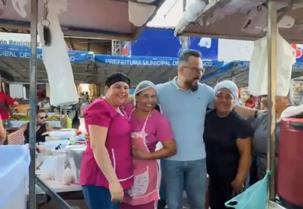 Alan Rick visita comerciantes no Centro de Rio Branco e reforça apoio à reforma do Terminal