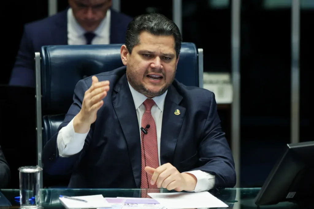Alcolumbre comemora petróleo na Foz do Amazonas: "Estávamos certos"