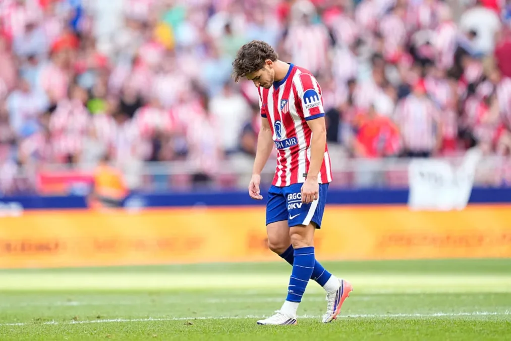 Álvarez é proibido de saudar torcida do Atlético após pedir para sair
