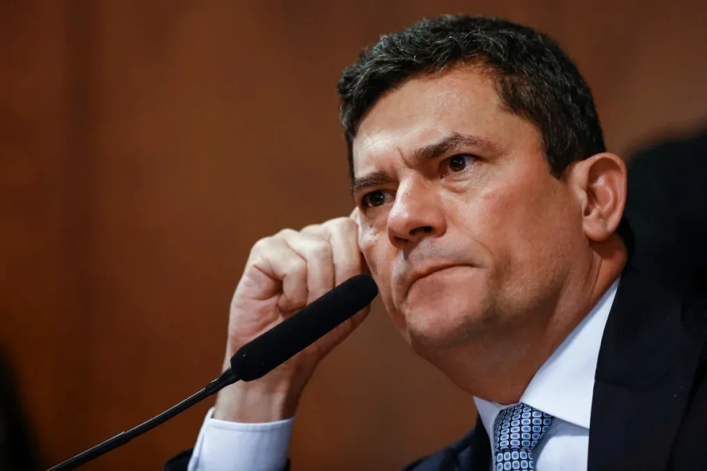 Ao disputar governo do PR, Moro declara 34% menos bens do que em 2022