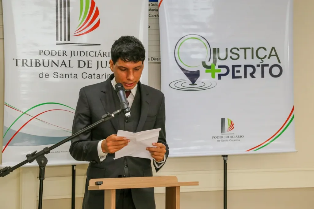 Apib pede ao CNJ apuração sobre afastamento de juiz indígena em SC