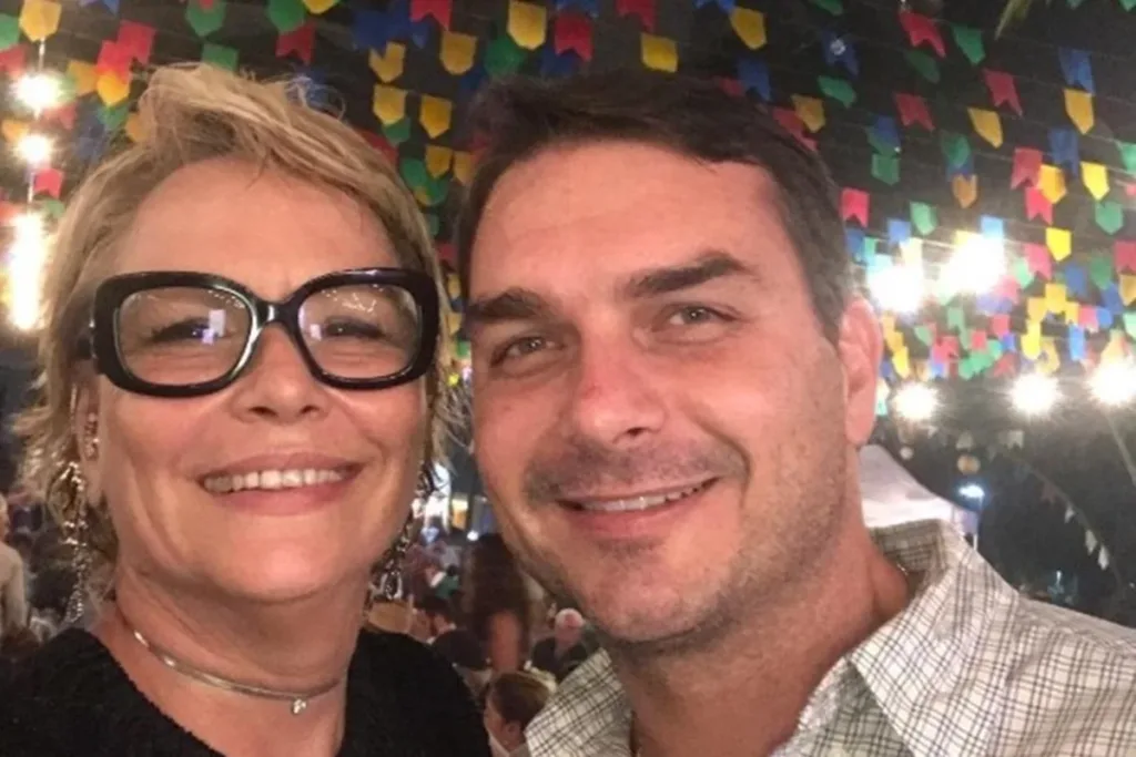 Após omitir em 2020, mãe de Flávio declara polêmico apartamento ao TSE