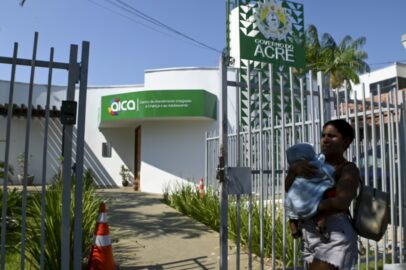 Fachada do Centro de Atendimento Integrado à Criança e ao Adolescente (Caica) no Centro de Rio Branco.