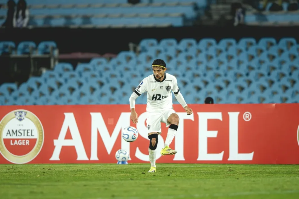 Atlético-MG confirma lesão de Gustavo Scarpa, que desfalca a equipe