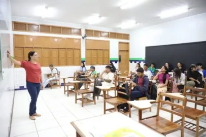 Fundeb destina R$ 1,65 milhão para 16 municípios do Acre em ajuste do VAAT