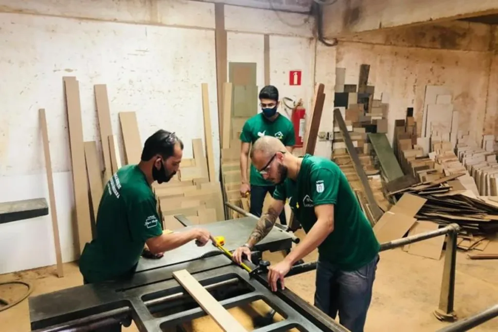 BH abre 40 vagas para curso gratuito de marcenaria