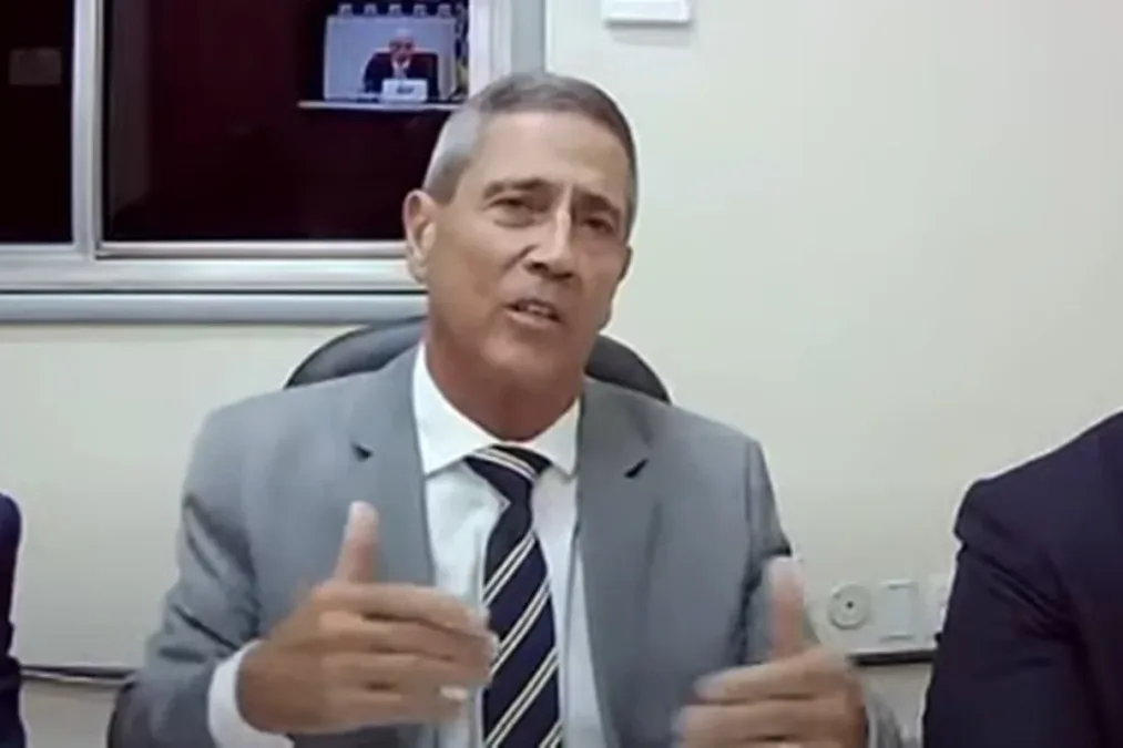 Braga Netto é chamado a depor em caso de desvio de armas do Exército