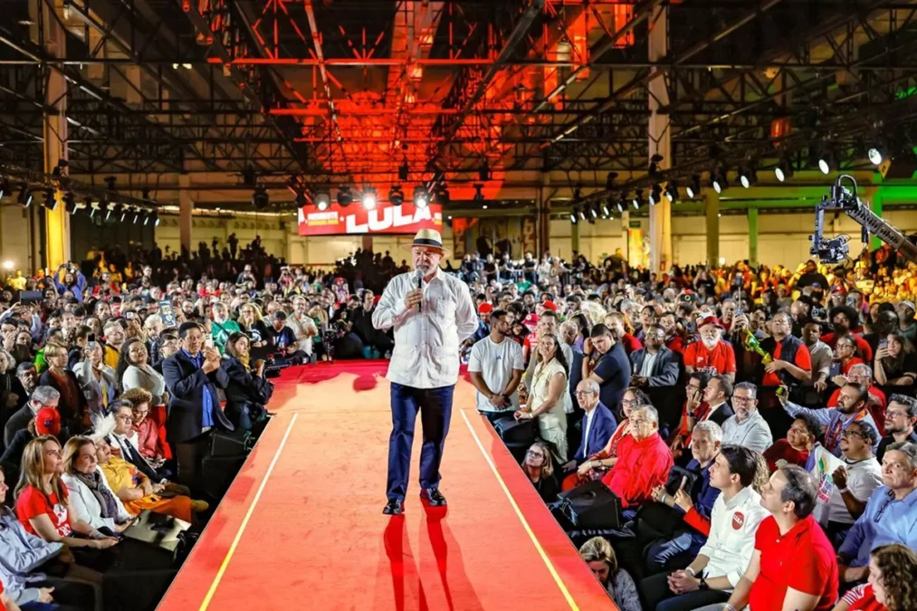 Campanha quer Lula com discurso direto, combativo e menos improvisos