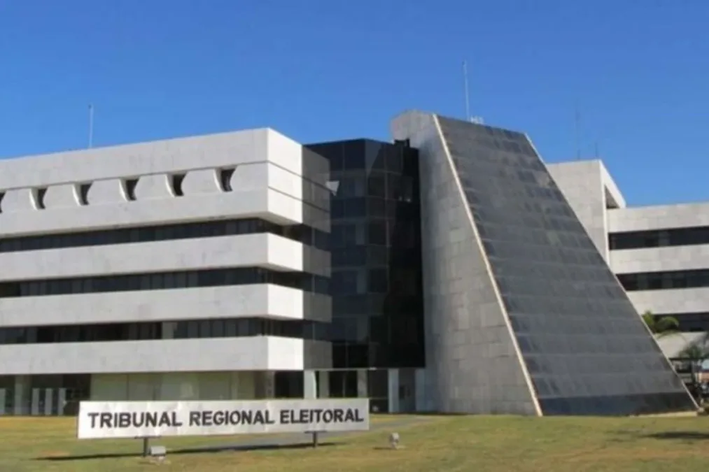 Com 10 postulantes ao governo, DF tem 640 registros de candidaturas