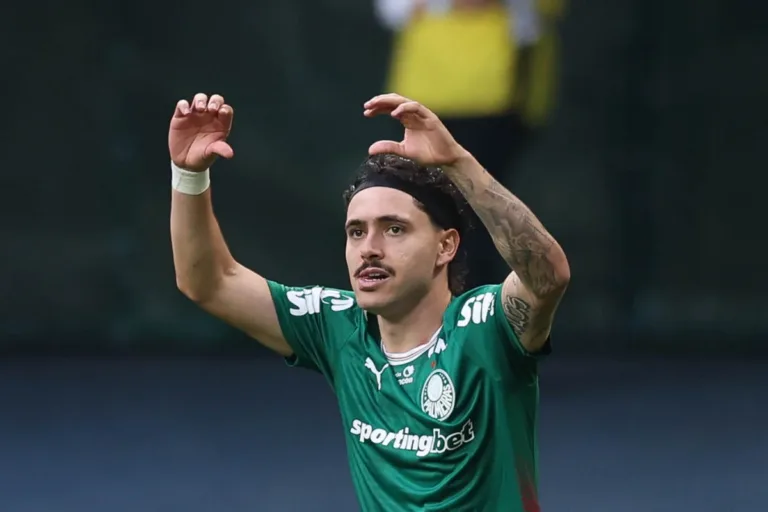Copa do Brasil: estrangeiros brilham e Palmeiras vence ida das oitavas