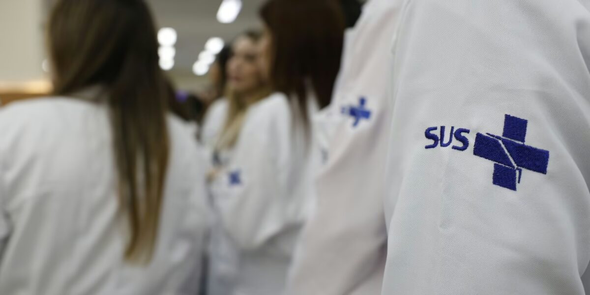 Saúde estende atuação de 676 médicos especialistas no SUS