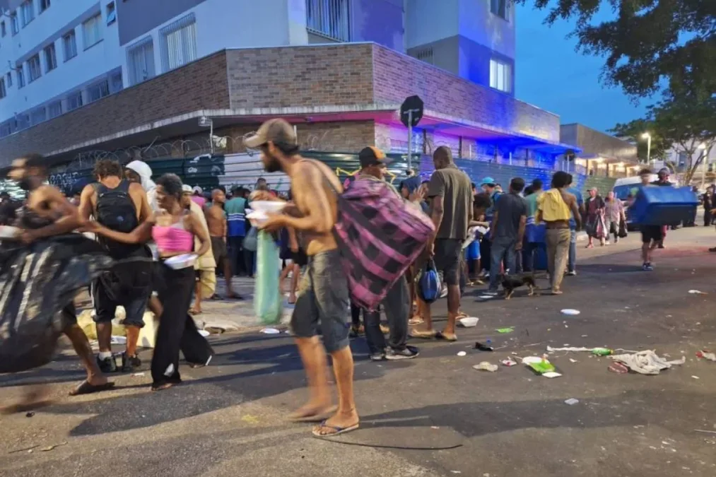 Dispersão da Cracolândia desafia atendimento de ONGs a dependentes