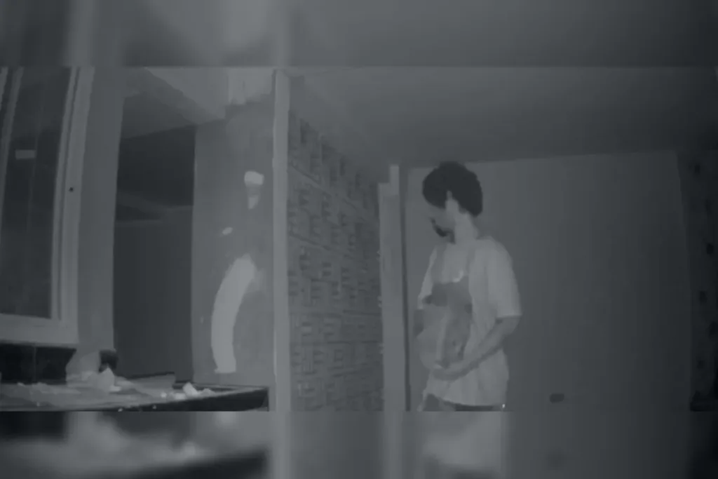 Dois homens são presos após furtar casa e fugir pelo telhado