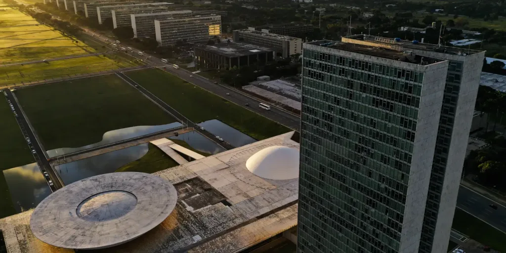 Eleições 2026: saiba quais são as atribuições de senadores e deputados