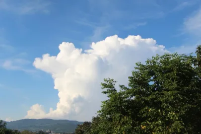 Previsão do tempo no Acre indica calor abafado e possibilidade de chuvas isoladas nesta sexta-feira.