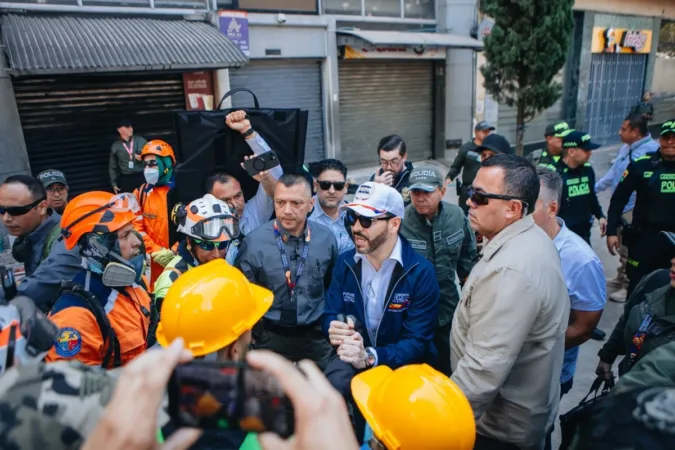 Espriella propõe Plano Marshall para reconstruir região na Colômbia