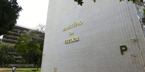 Governo Central tem superávit de R$ 10,8 bilhões em julho