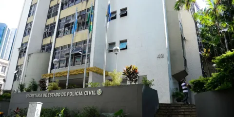 Polícia do Rio faz operações para prender dezenas de integrantes do CV
