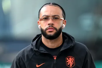 Fernando Diniz revela que renovação de Memphis Depay está próxima
