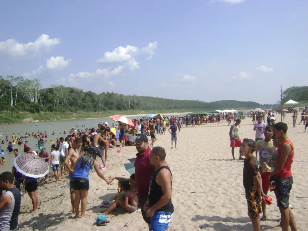 Tornozelados terão áreas proibidas durante Festival de Praia de Manoel Urbano.