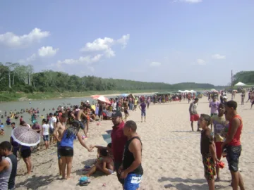 Tornozelados terão áreas proibidas durante Festival de Praia de Manoel Urbano.
