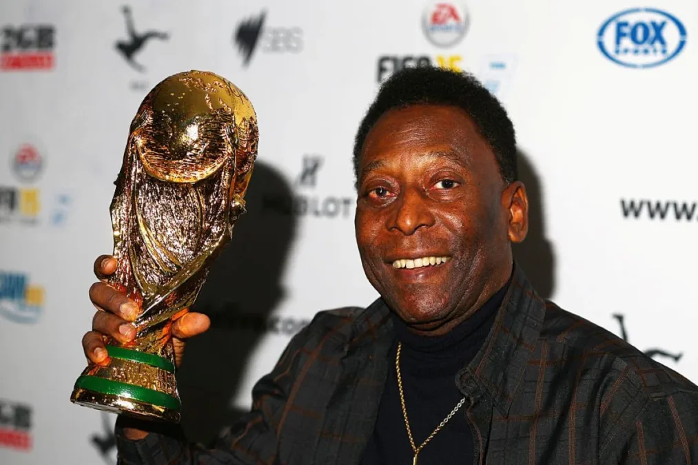 Fifa lista campeões mais jovens da Copa do Mundo com Pelé e Ronaldo