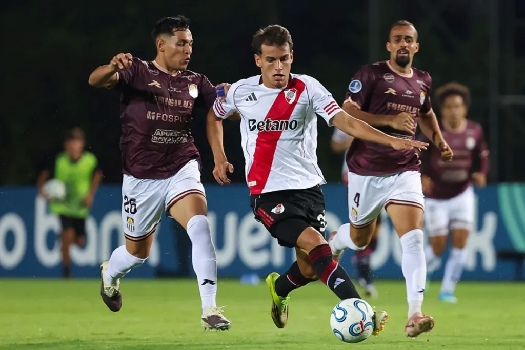 Flamengo acerta a contratação de Joaquín Freitas, joia do River Plate