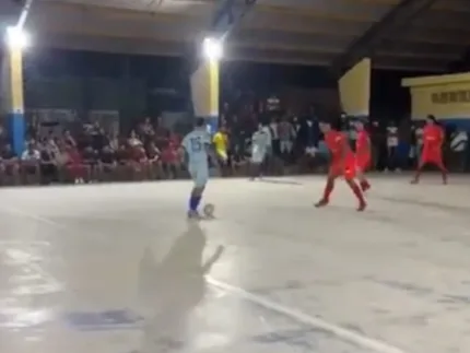 Tiroteio em jogo de futsal deixa treinador morto e outras cinco pessoas feridas em PE