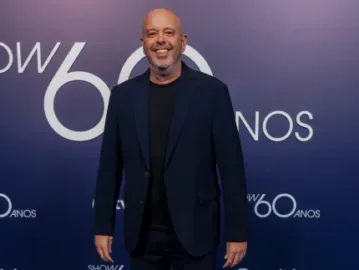 Após passar mal na Copa, Alex Escobar é submetido a cirurgia para retirada de tumor