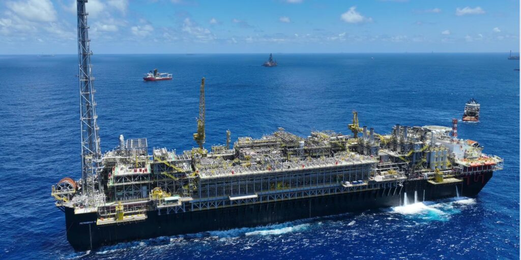 Justiça Federal suspende imposto de exportação de 12% sobre petróleo