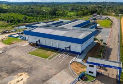 Fachada do frigorífico BMG Foods no município de Tarauacá, no Acre.