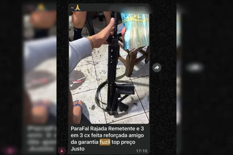 "Garantia e preço top": CV e TCP fazem feirão de fuzis em grupo de zap