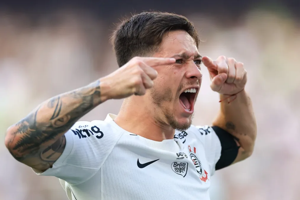 Garro comenta sobre situação envolvendo Corinthians e Memphis Depay