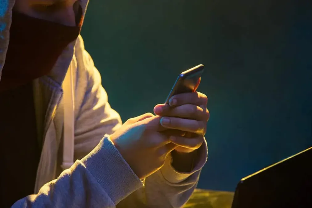 Estelionatário clona celular e aplica golpe em Sena Madureira; vítima perde R$ 600