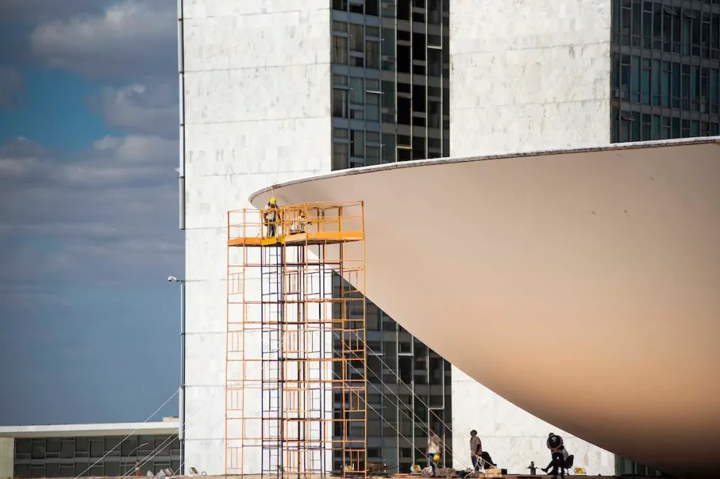 Haverá renovação no Congresso? (por Antônio Carlos de Medeiros)