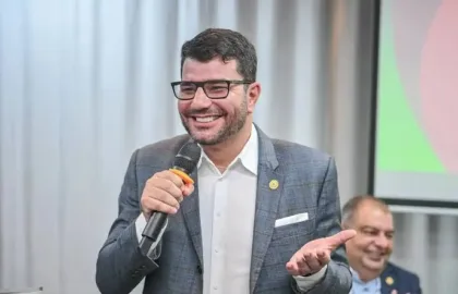 Gladson tem registro de candidatura ao Senado publicado pelo TRE-AC.