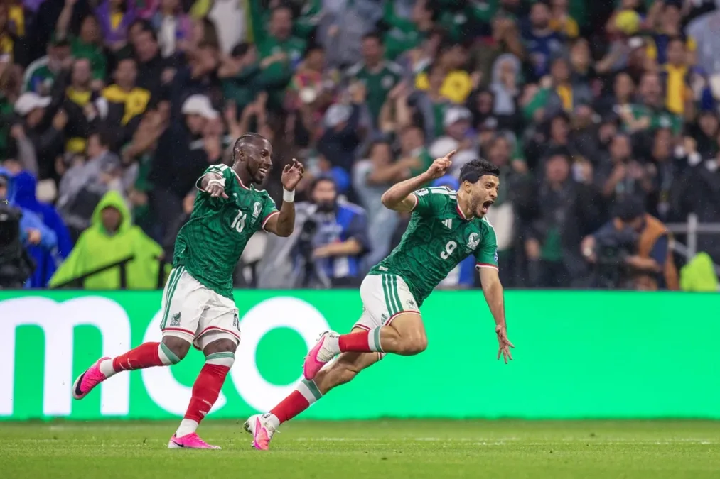 Infantino promete levar México à Conmebol caso reeleito; confira