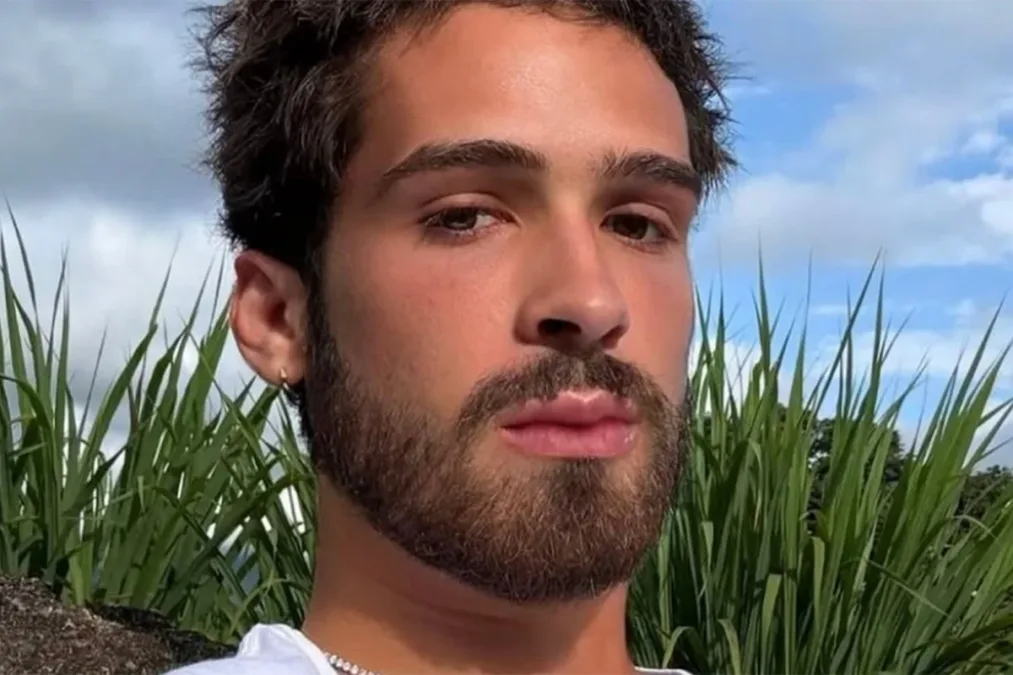 João Guilherme ironiza após ser apontado como “sem carisma”
