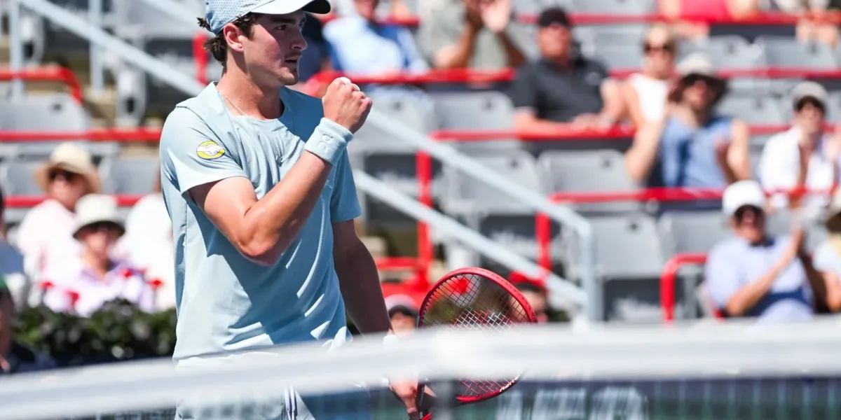 João Fonseca supera Tsitsipas na estreia do Masters 1000 de Montreal