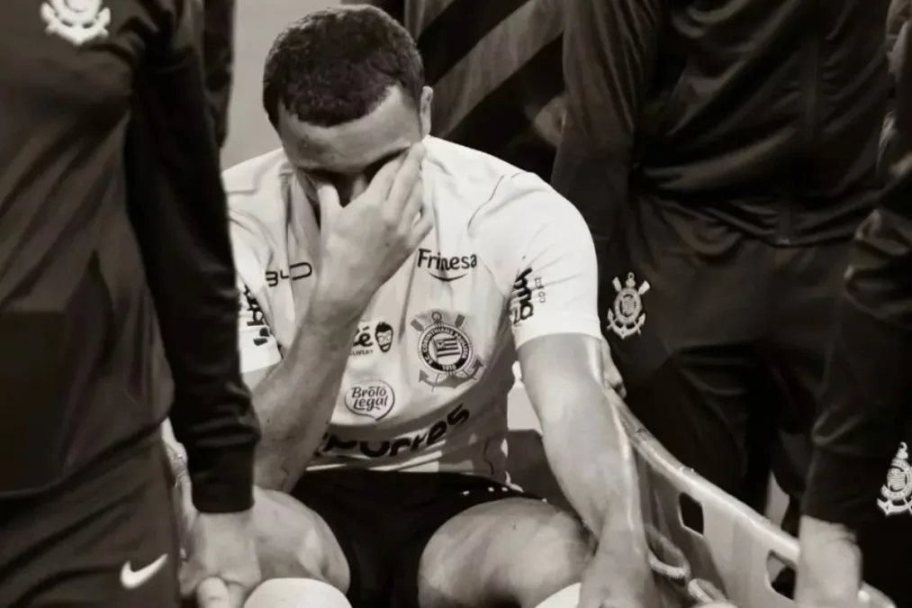 Labyad desabafa nas redes sociais após lesão: "Minha temporada acabou"