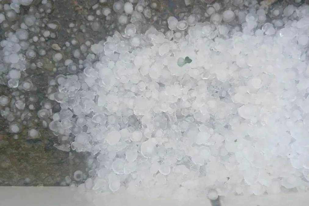MG tem mais de 700 cidades em alerta para queda de granizo; veja lista