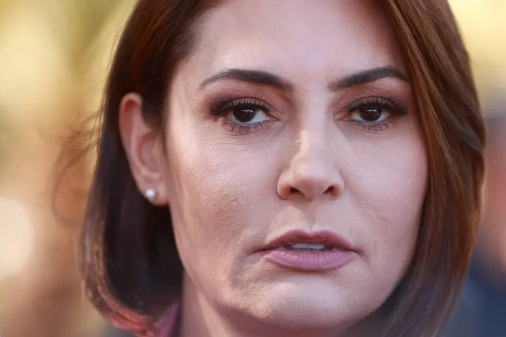 Michelle registra candidatura ao Senado e R$ 4,4 milhões em bens