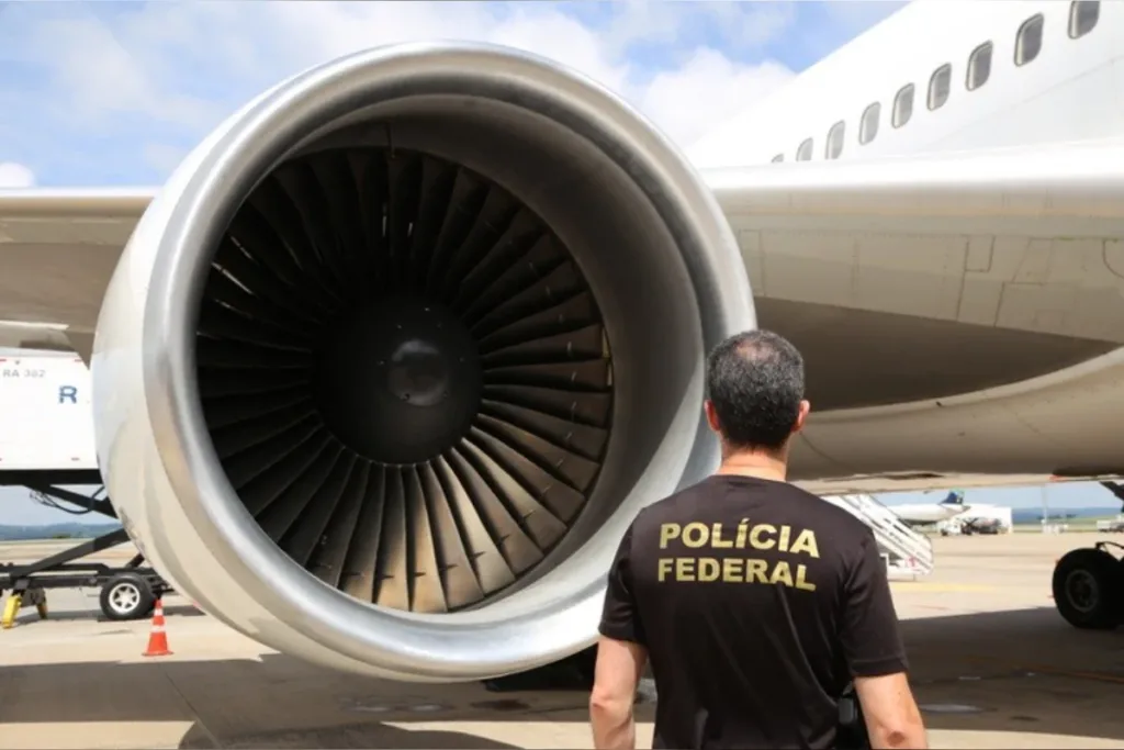 Mulher é presa pela PF após furtar bagagens em aeroporto do Rio