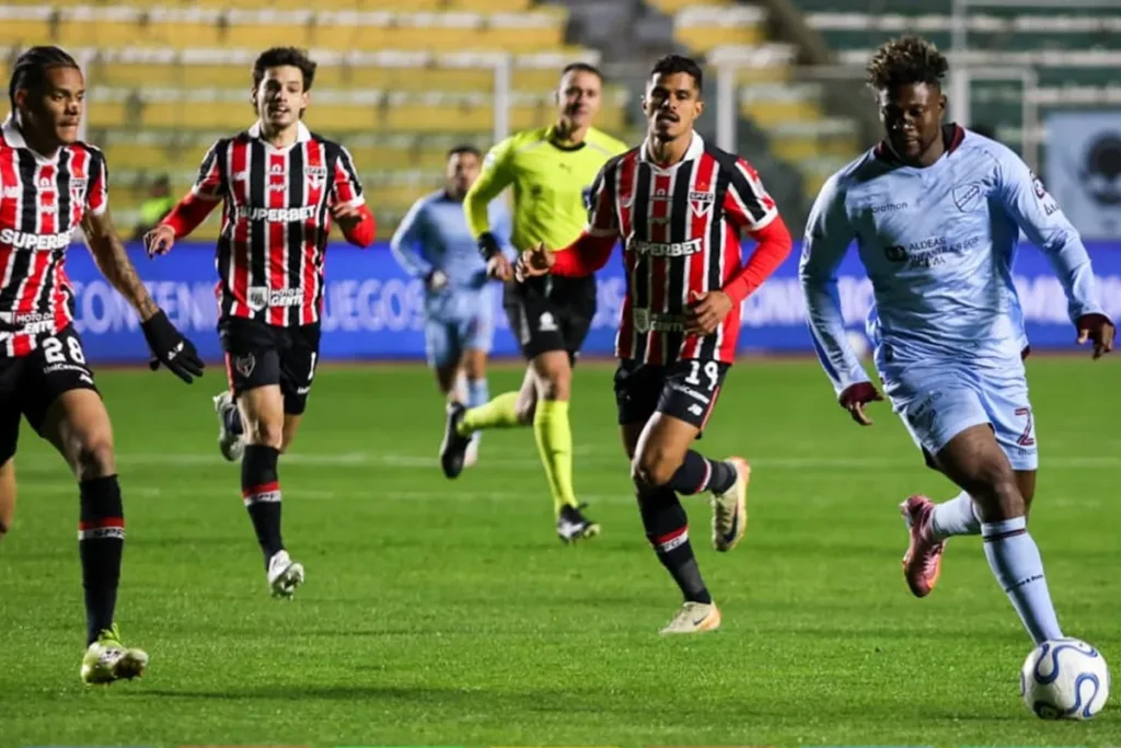 Na altitude, São Paulo e Bolívar empatam em 1 x 1 pela Sul-Americana