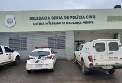 Fachada da Delegacia de Polícia Civil em Sena Madureira no Acre.