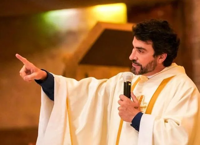 Padre Fábio de Melo antecipa show para 20 horas na Expoacre nesta terça-feira (4)