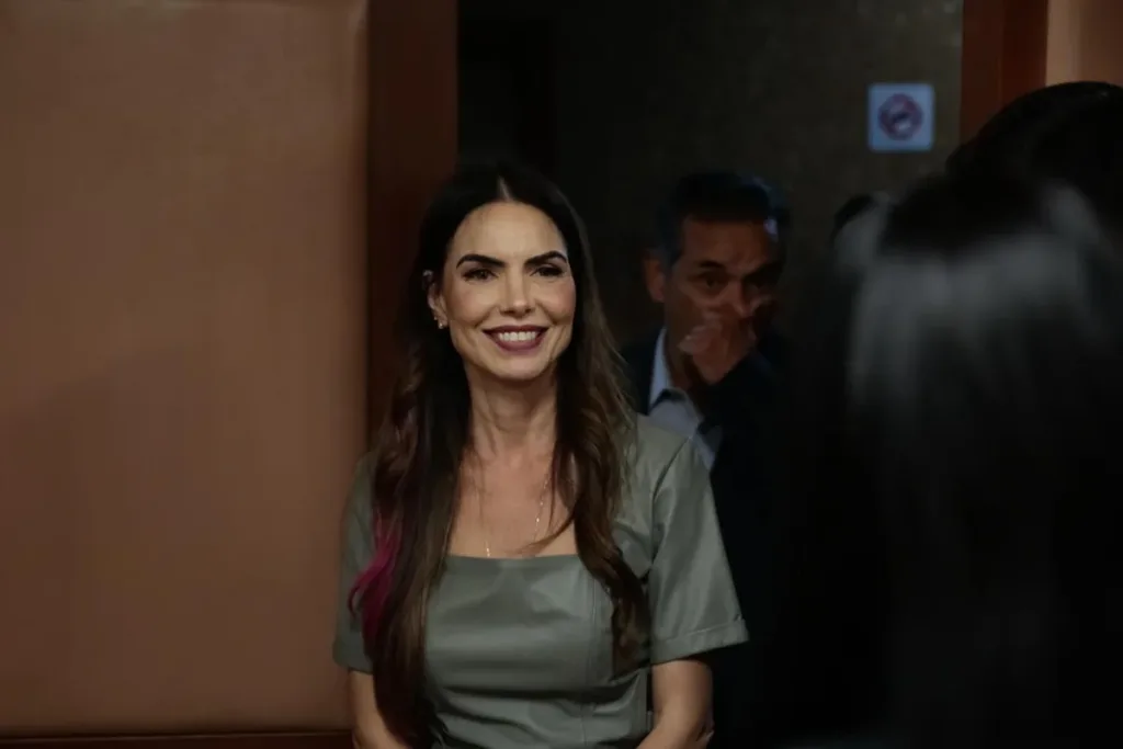 Paula Belmonte registra candidatura e declara R$ 10 milhões em bens